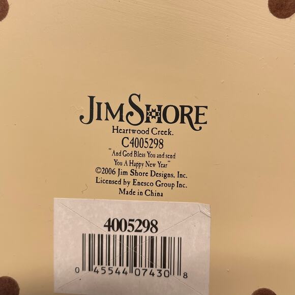 Jim Shore And God Bless You and Send You a Happy New Year Caroler 2006 - Picture 6 of 7